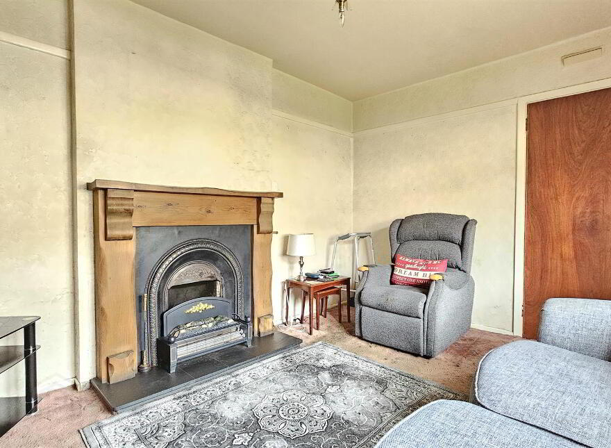34 Kirkland Square, Carrickfergus, BT38 8JS