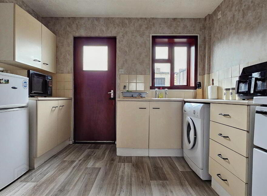 34 Kirkland Square, Carrickfergus, BT38 8JS