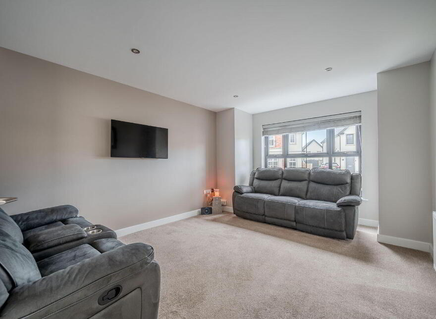 37 Rocklyn Walk, Donaghadee, BT21 0FA