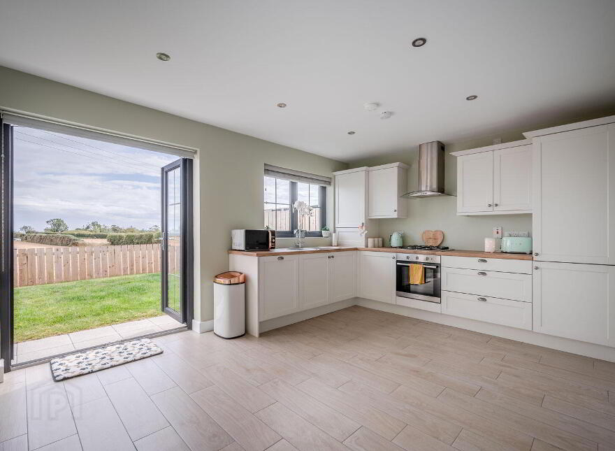 37 Rocklyn Walk, Donaghadee, BT21 0FA