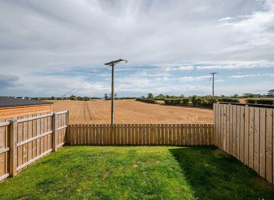 37 Rocklyn Walk, Donaghadee, BT21 0FA