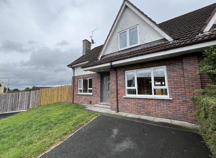 47 Ardaveen Drive, Newry, BT35 8UH