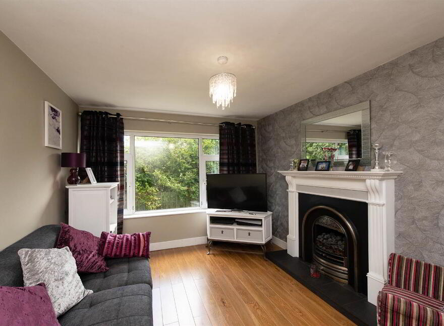 32 Hillcrest Drive, Ballynahinch, BT24 8HE