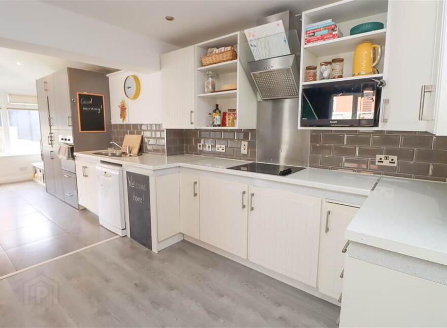 79 South Sperrin, Belfast, BT5 7HW