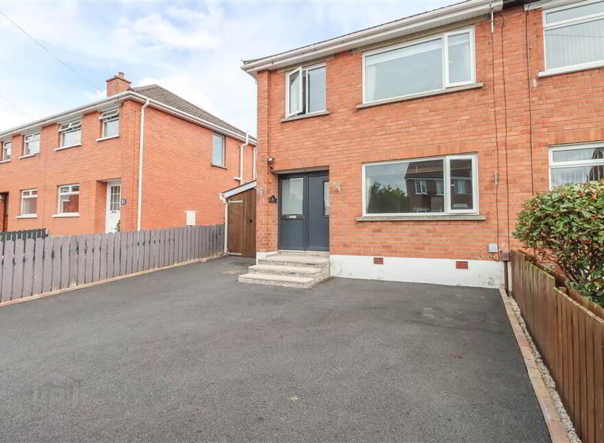 79 South Sperrin, Belfast, BT5 7HW