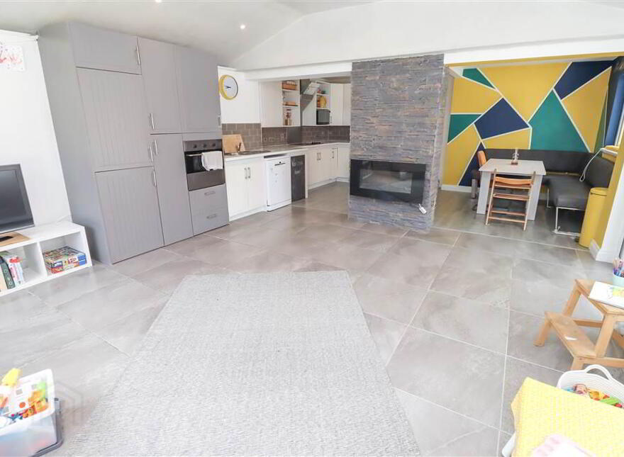 79 South Sperrin, Belfast, BT5 7HW