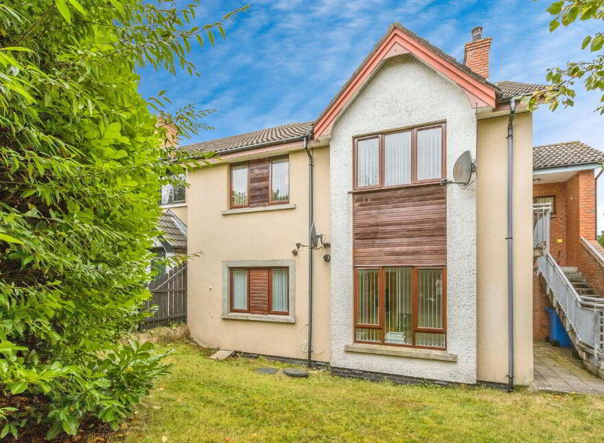 11 Shaftesbury Road, Bangor, BT20 3GB photo