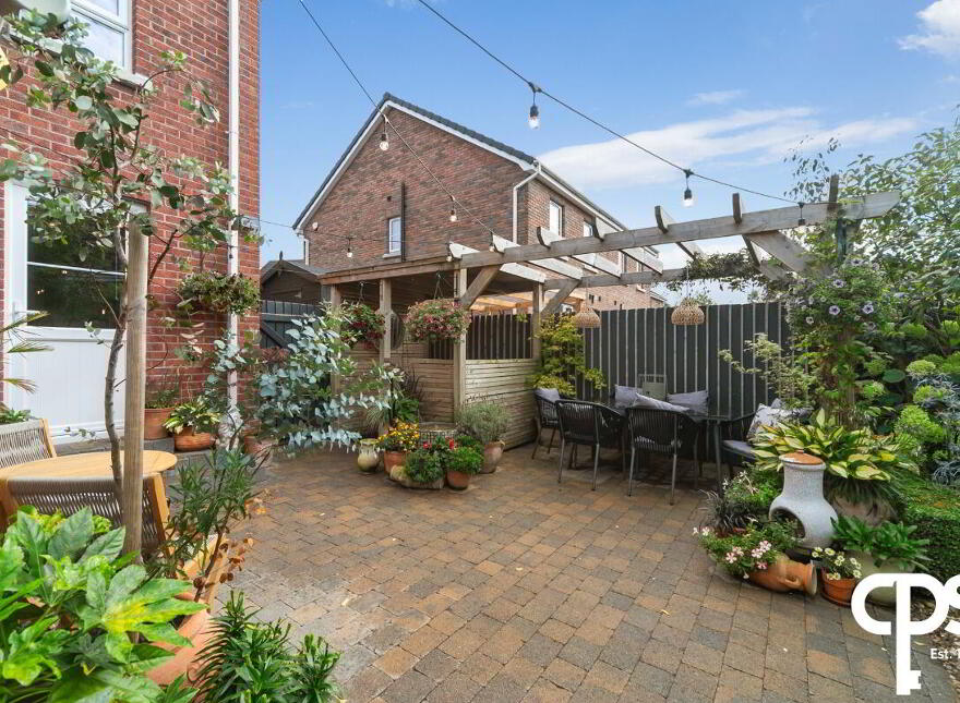 30 Ayrshire Gardens, Lisburn, BT28 2EL