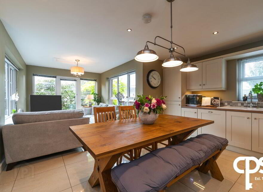 30 Ayrshire Gardens, Lisburn, BT28 2EL