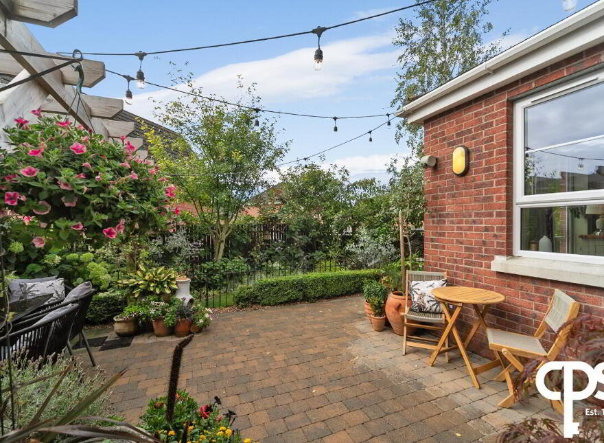 30 Ayrshire Gardens, Lisburn, BT28 2EL