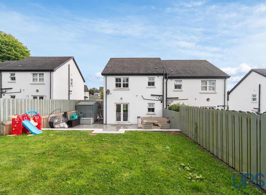 17 Huntingdon Hill, Lisburn, BT28 3GX