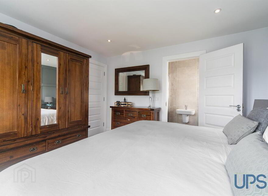 17 Huntingdon Hill, Lisburn, BT28 3GX