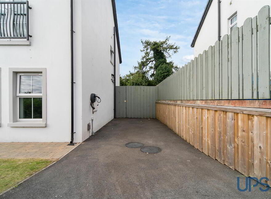 17 Huntingdon Hill, Lisburn, BT28 3GX