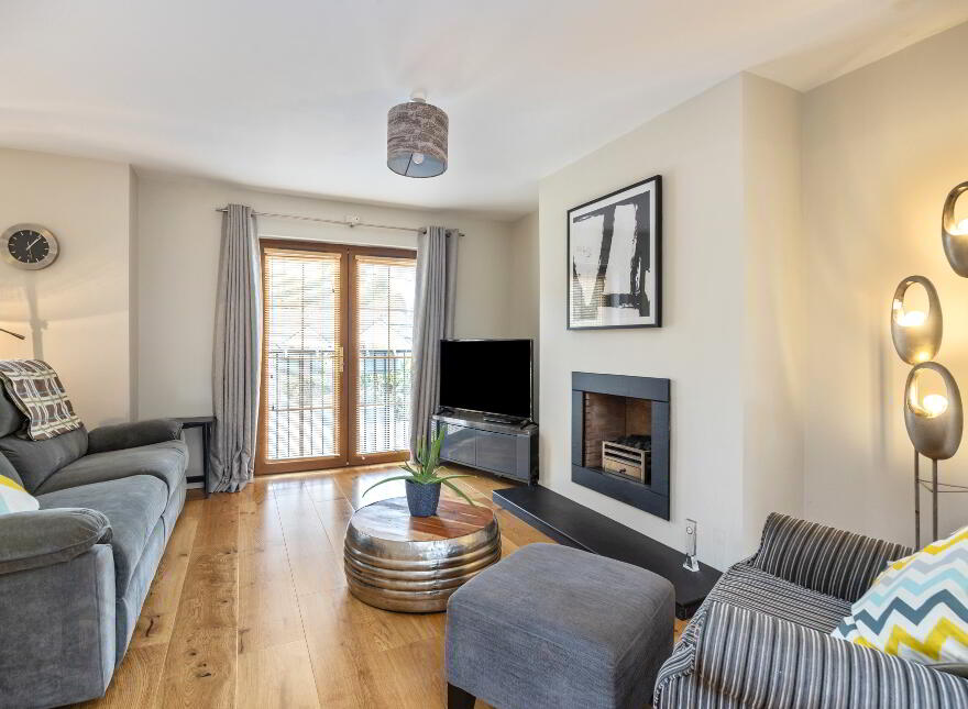 1 Mill Mews, Royal Hillsborough, BT26 6JD