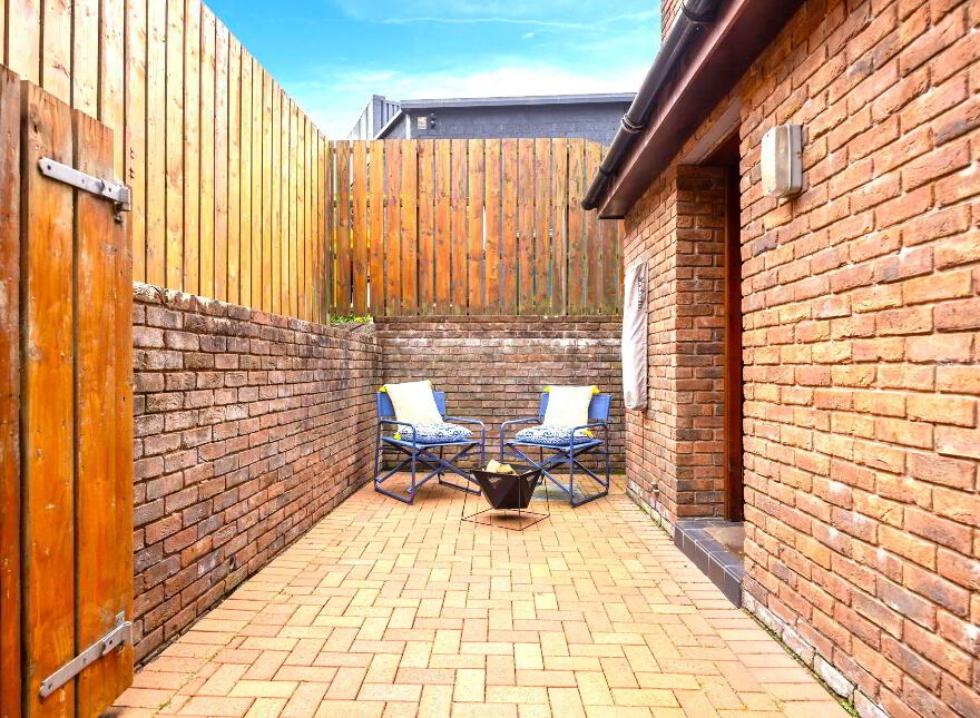 1 Mill Mews, Royal Hillsborough, BT26 6JD