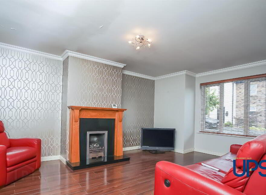 4 Lagmore View Gardens, Stewartstown Road, Dunmurry, Belfast, BT17 0FQ