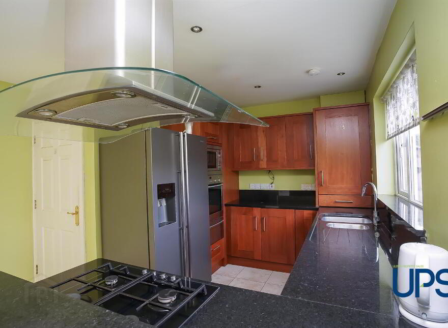 4 Lagmore View Gardens, Stewartstown Road, Dunmurry, Belfast, BT17 0FQ