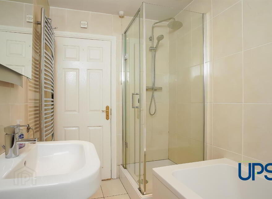 4 Lagmore View Gardens, Stewartstown Road, Dunmurry, Belfast, BT17 0FQ