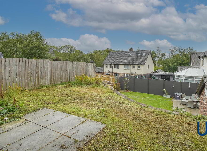 4 Lagmore View Gardens, Stewartstown Road, Dunmurry, Belfast, BT17 0FQ