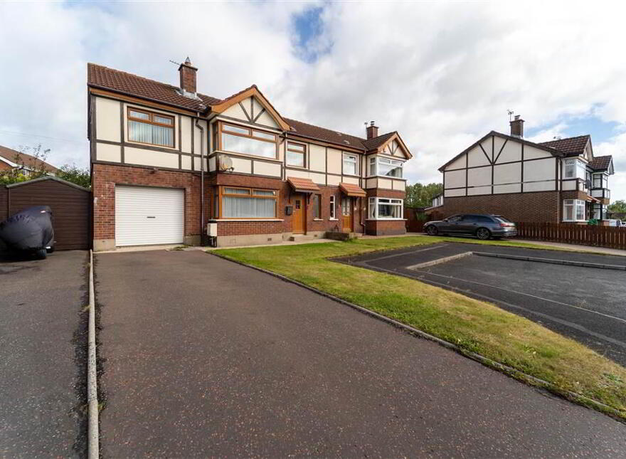 13 Woodford Grange, Bangor, BT19 6ZA photo