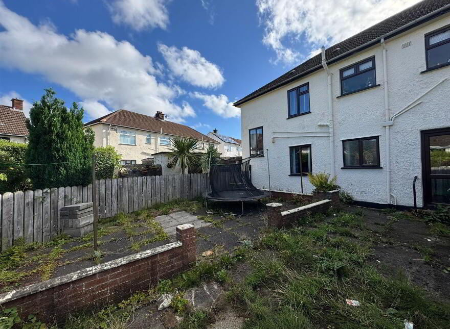 41 Avonlea Gardens, Rathcoole, Newtownabbey, BT37 9AL