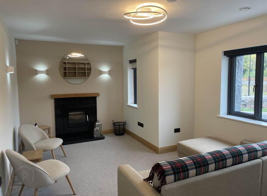 5 Ashford Pines, Cong, F31W895