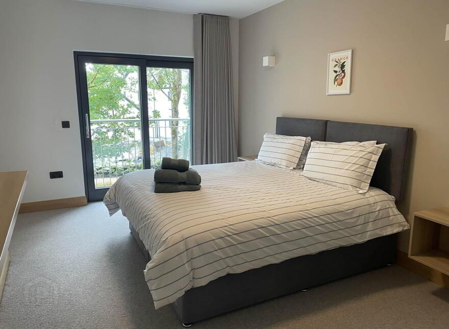 5 Ashford Pines, Cong, F31W895