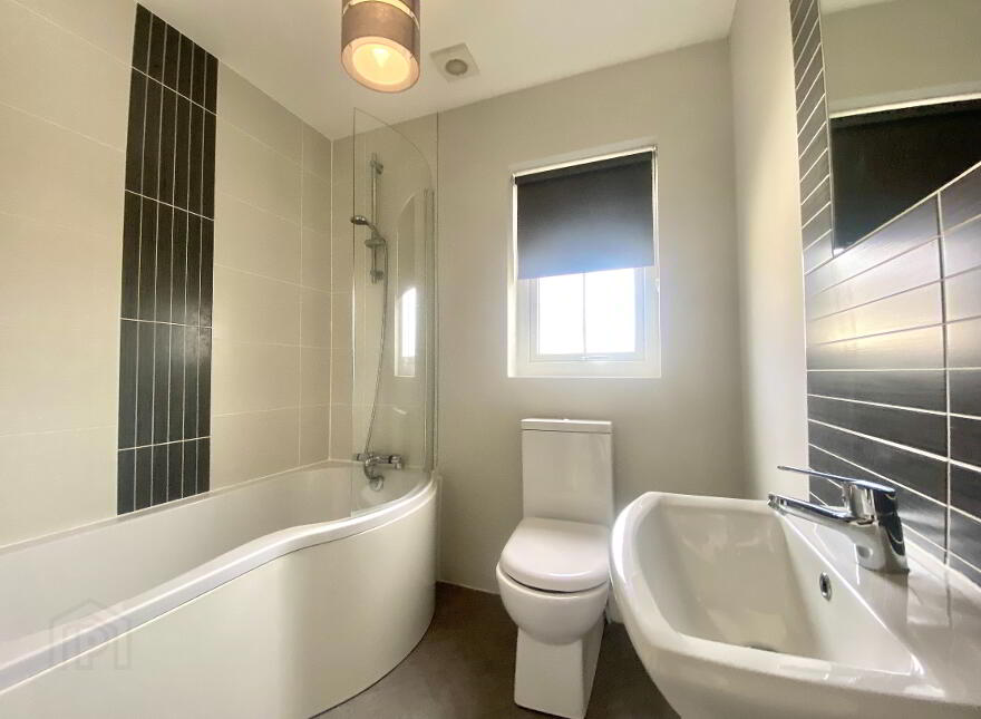 1 Rocklyn Place, Donaghadee, BT21 0FA