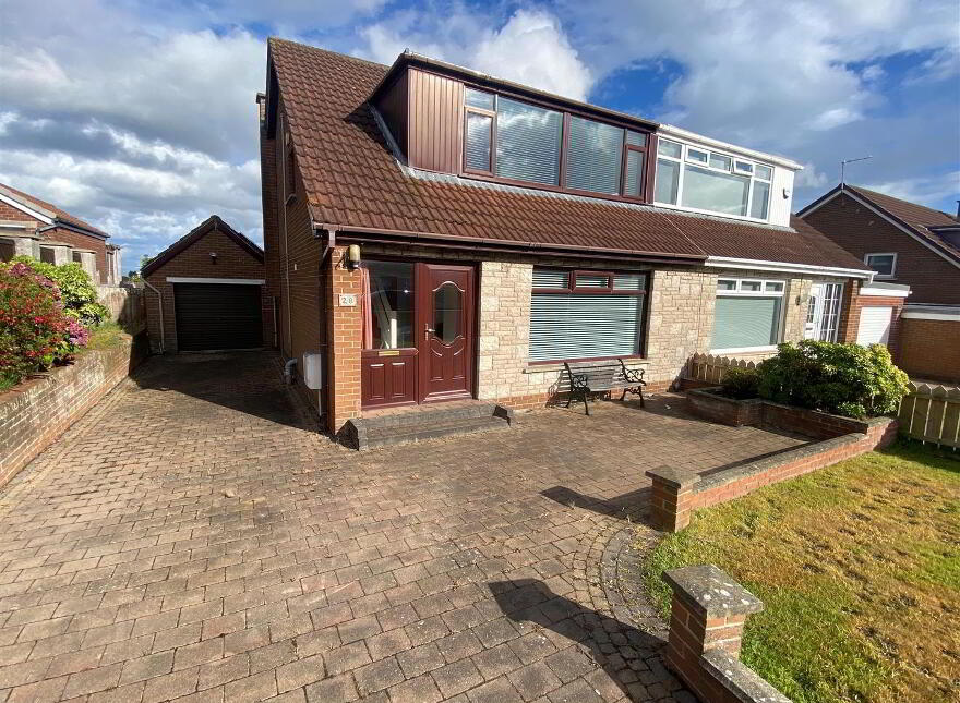 28 Sinclair Avenue, Bangor, BT19 1PQ photo