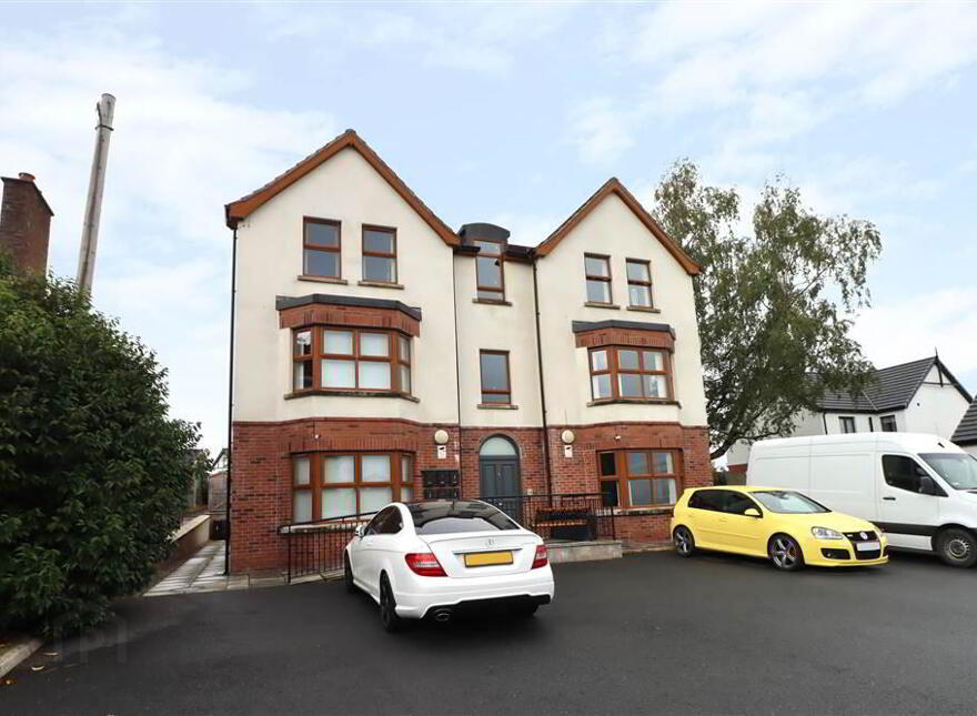 Apt 4, 58 Old Dundonald Road, Dundonald, Belfast, BT16 1XS photo