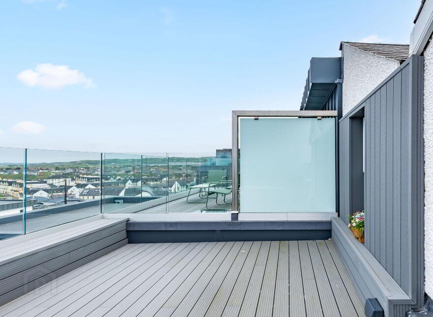 46D Dhu Varren, Portrush, BT56 8EW