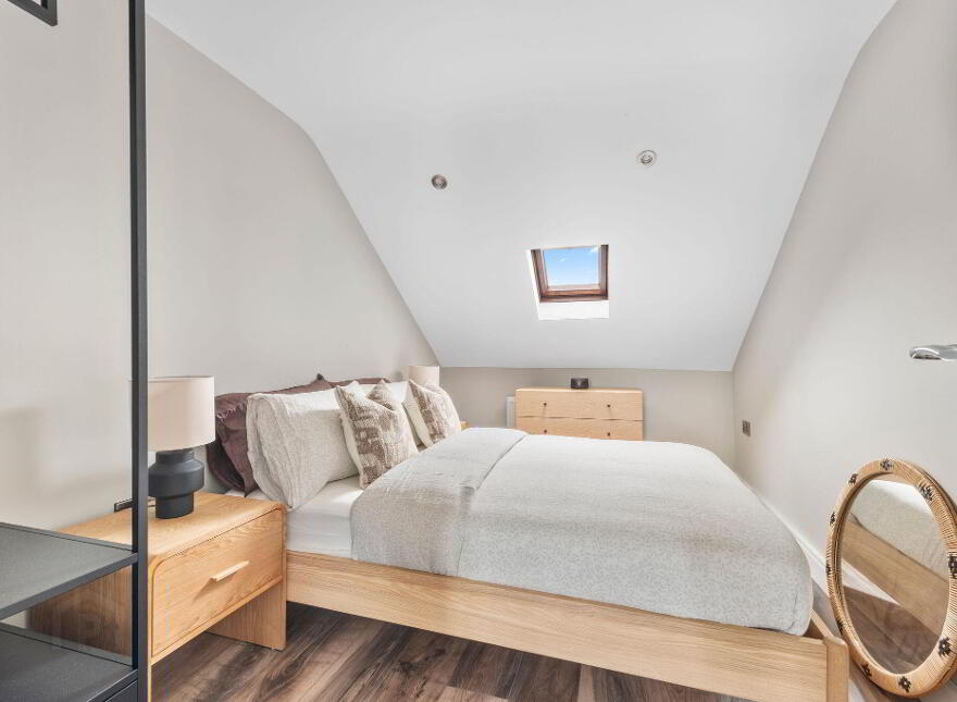 46D Dhu Varren, Portrush, BT56 8EW