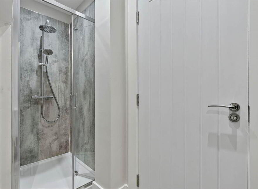 Blackrock Apartments, 46b Dhu Varren, Portrush, BT56 8EW
