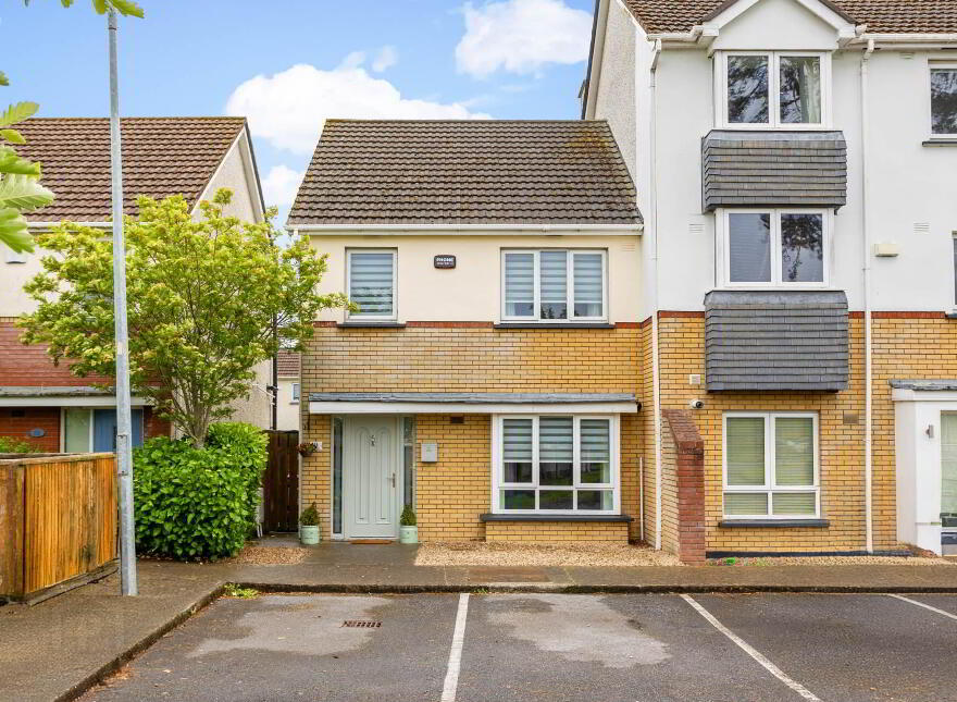9 The Close, Hazelhatch Park, Celbridge, W23AV29 photo