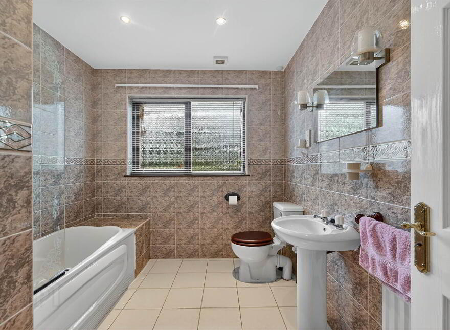 31 Old Coach Road, Belfast, BT9 5PR