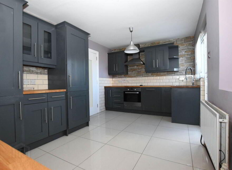 6 Ringhaddy Drive, Newtownards, BT23 8XB