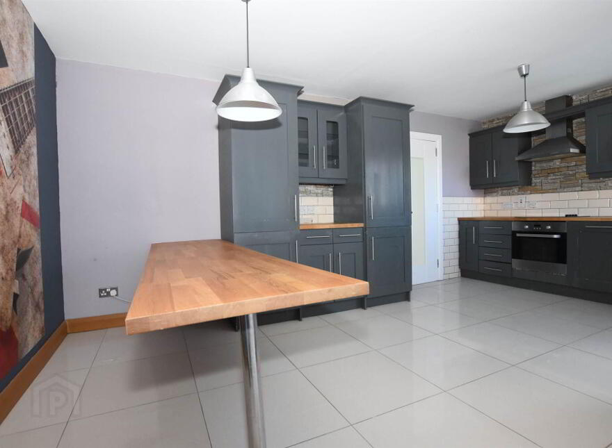 6 Ringhaddy Drive, Newtownards, BT23 8XB