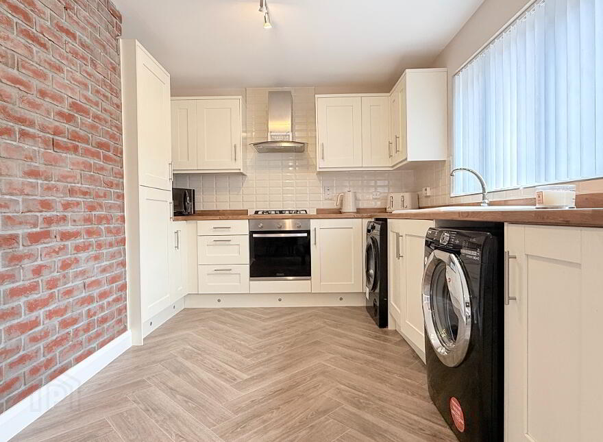 17 Manor Mews, Magherafelt, BT45 6QJ