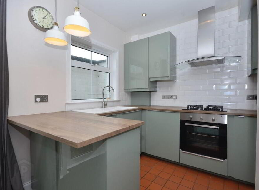 14 Loopland Road, Castlereagh, Belfast, BT6 9EA