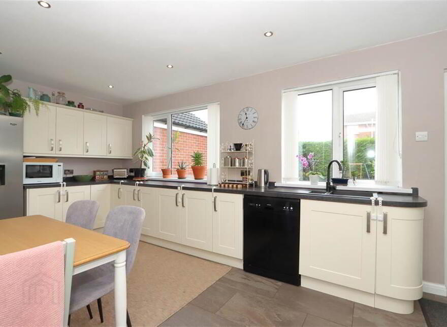 11 Dalton Park, Glen Road, Comber, BT23 5HD