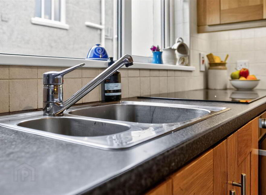 12 Lisanduff Avenue, Portballintrae, BT57 8RU