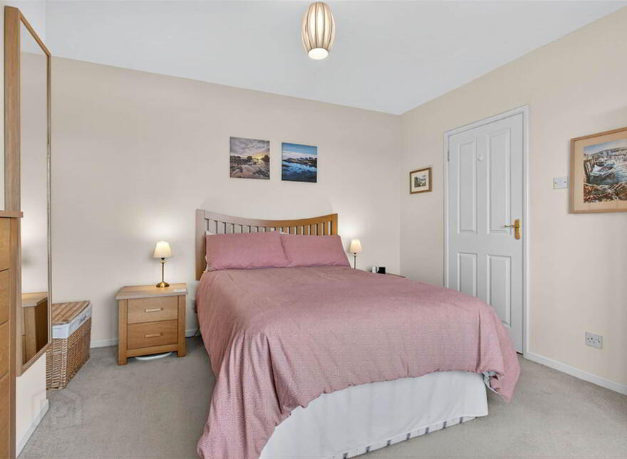 12 Lisanduff Avenue, Portballintrae, BT57 8RU