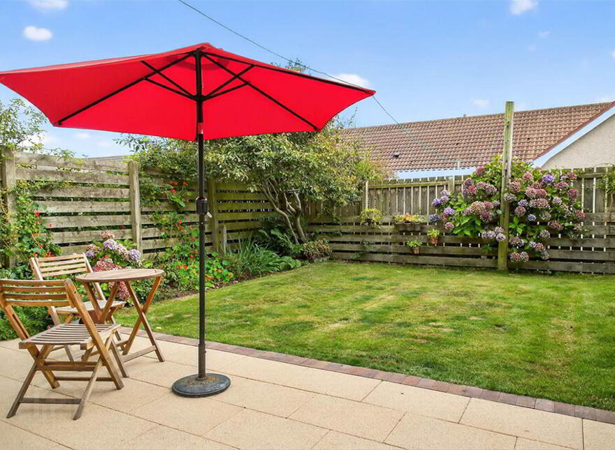 12 Lisanduff Avenue, Portballintrae, BT57 8RU