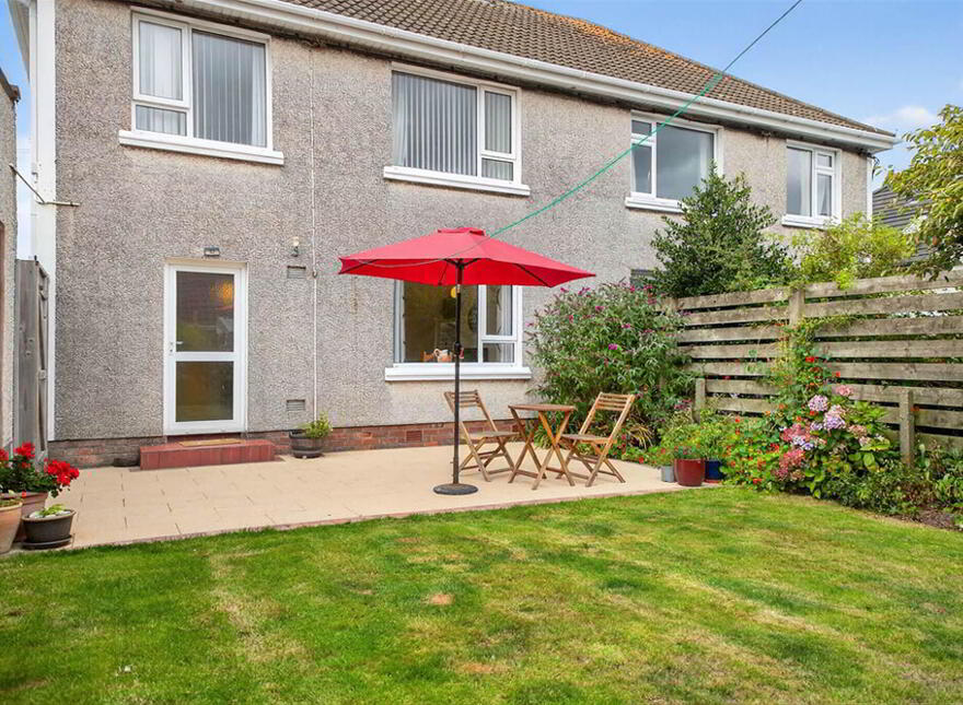 12 Lisanduff Avenue, Portballintrae, BT57 8RU