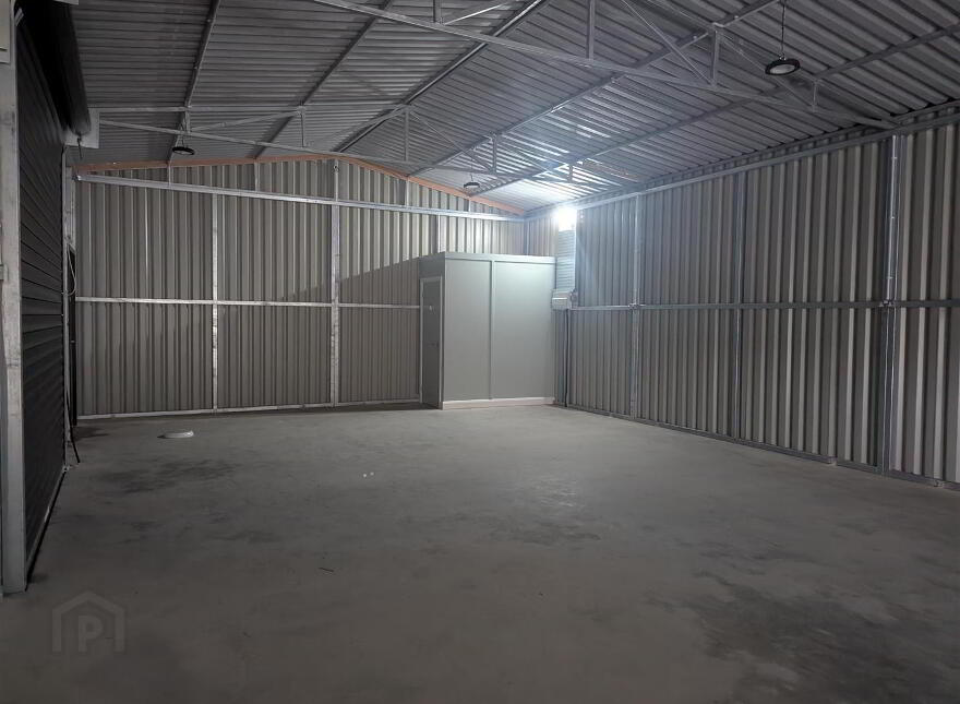 Commercial Unit, Ervey Road/ Tamnaherin Road, Cross, Londonderry, BT47 3ET