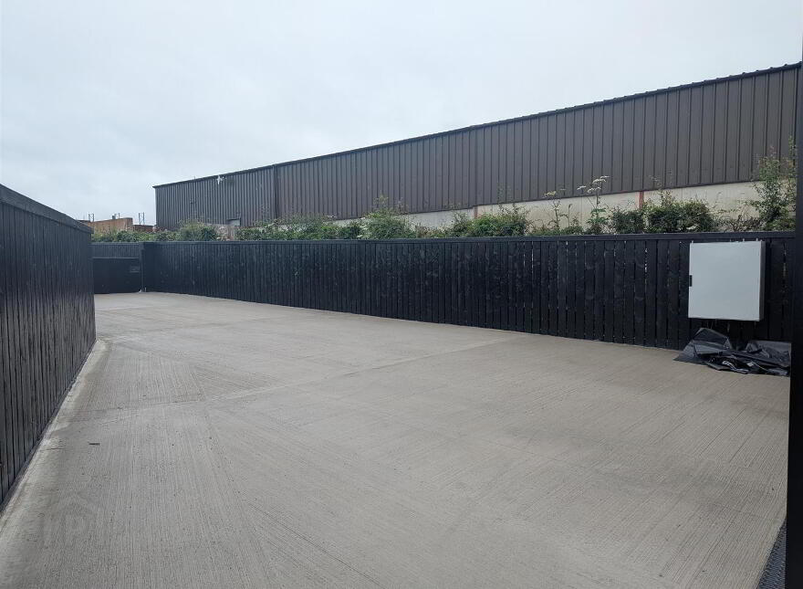 Commercial Unit, Ervey Road/ Tamnaherin Road, Cross, Londonderry, BT47 3ET
