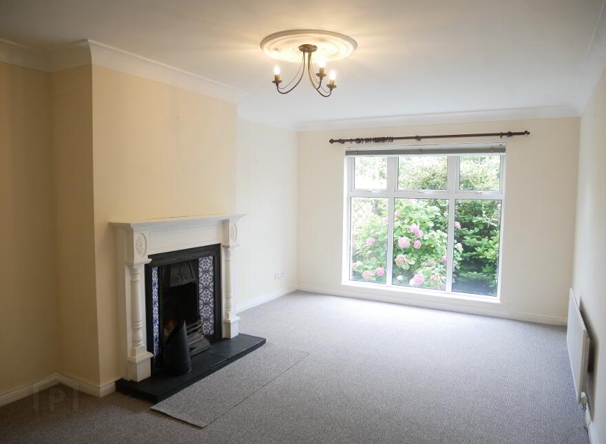6 Tonystick Mews, Enniskillen, BT74 6FD