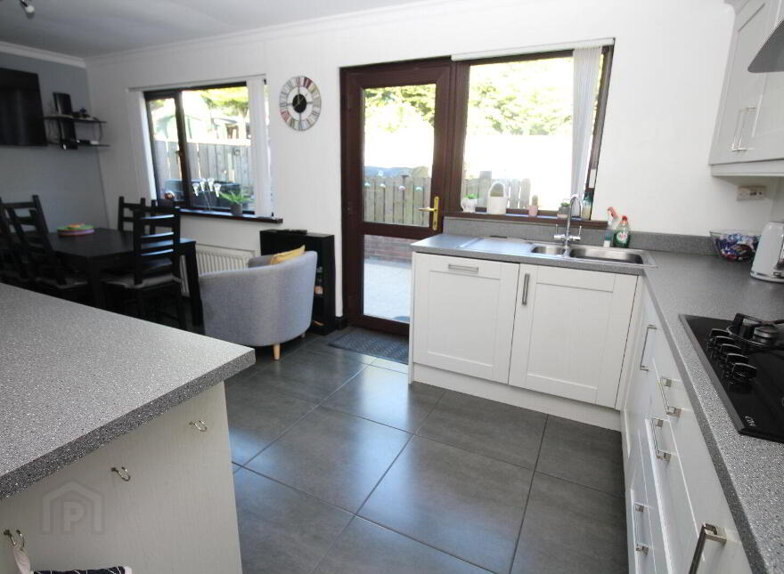 18 Leicester Park, Carrickfergus, BT38 8YZ