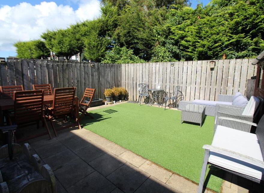 18 Leicester Park, Carrickfergus, BT38 8YZ