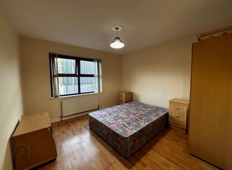 Apt, 3 Harbourview House, Newry Street, Warrenpoint, Newry, BT34 3GX
